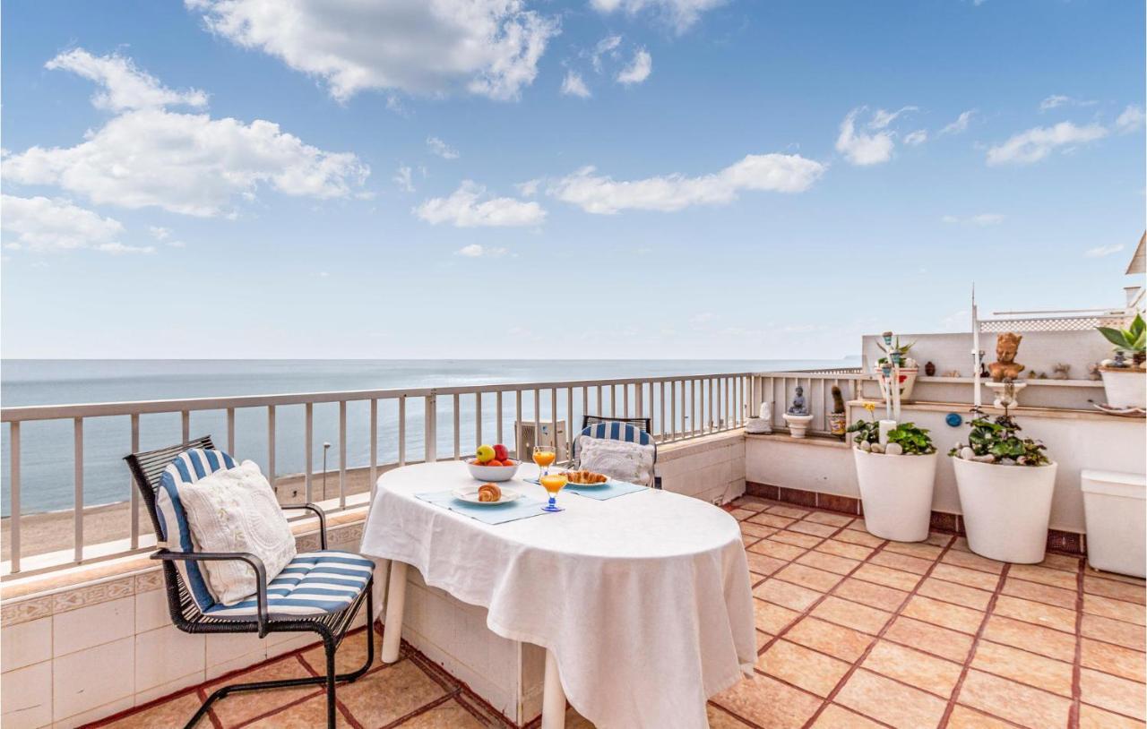 Cozy Apartment In Benalmadena With House Sea View Kültér fotó