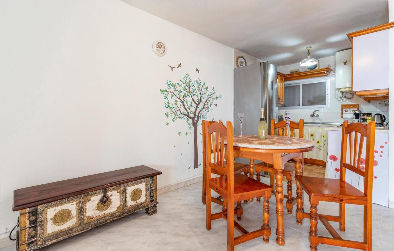 Cozy Apartment In Benalmadena With House Sea View Kültér fotó
